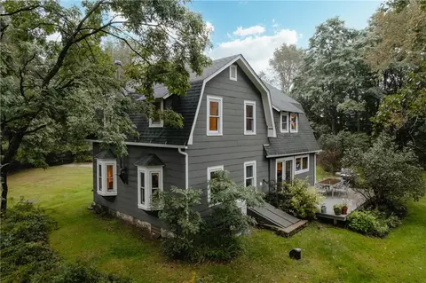 10 Kortright Rd, Ferndale, NY 12734