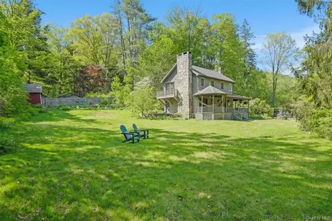 143 Canopus Hollow Rd, Putnam Valley, NY 10579