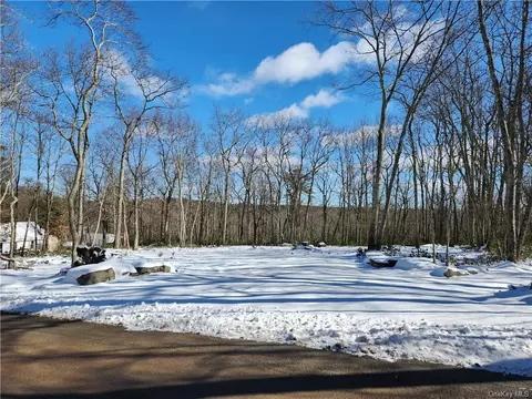71 Old Westbrookville Rd, Mamakating, NY 12790