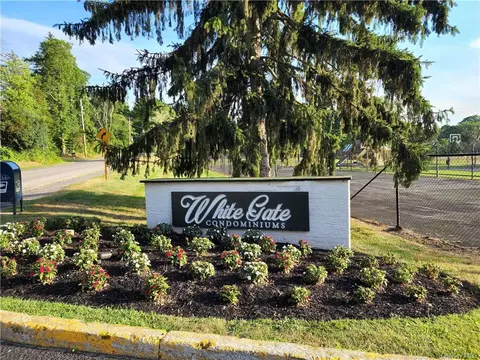 11 White Gate Dr #N, Wappinger, NY 12590
