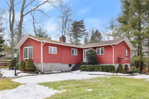 33 Salem Ln, Lewisboro, NY 10590