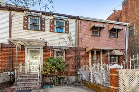 708 Eagle Ave, New York, NY 10455