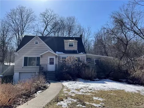 184 Locust Ave, Cortlandt, NY 10567