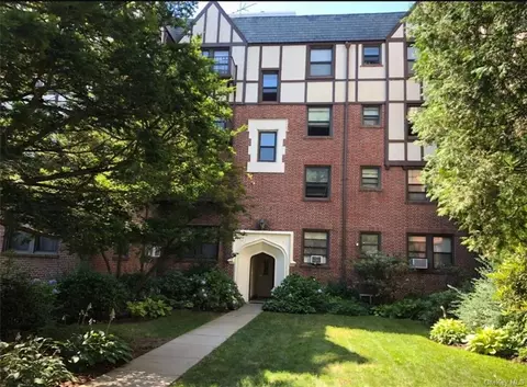 9 Greenridge Ave #E7, White Plains, NY 10605