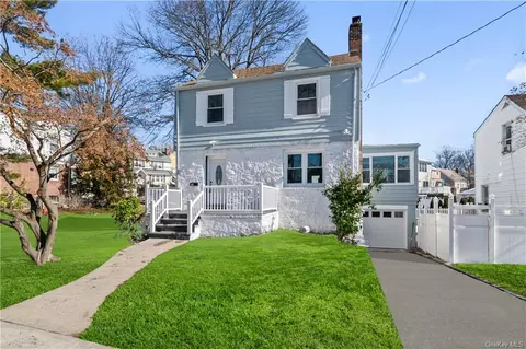536 Park Ave, Yonkers, NY 10703