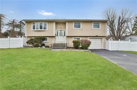 1 Anderson Dr, Stony Point, NY 10980