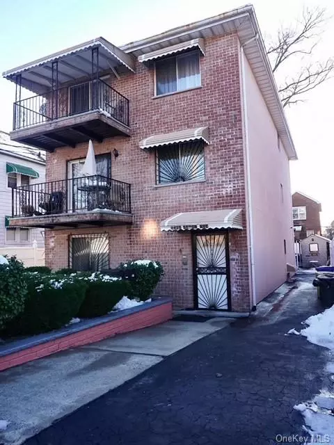 4425 Seton Ave, Bronx, NY 10466