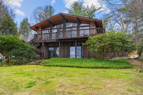 63 Lake Shore Dr, Lewisboro, NY 10590