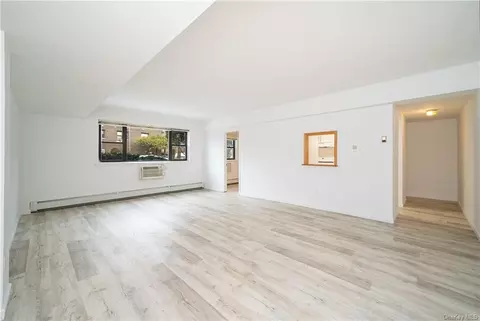 2261 Palmer Ave #1E, New Rochelle, NY 10801