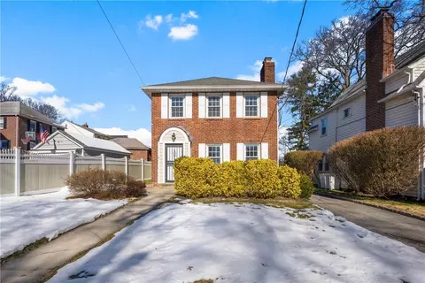 61 Eastchester Rd, New Rochelle, NY 10801