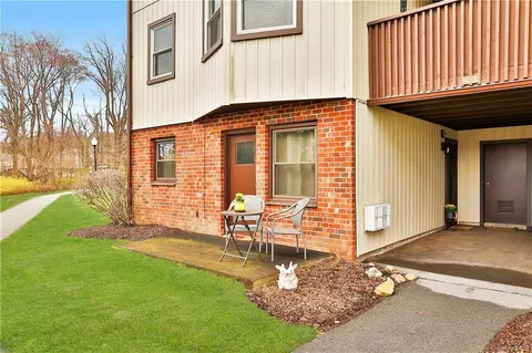 16 Essex Pl #A, Yorktown, NY 10598