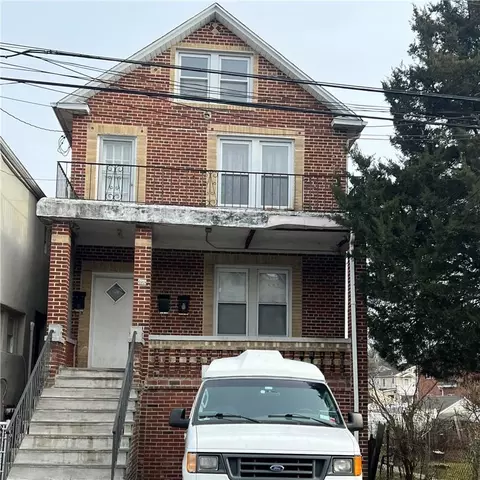 100 Thurton Pl, Yonkers, NY 10704
