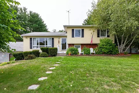 113 Forest Valley Rd, Pleasant Valley, NY 12569