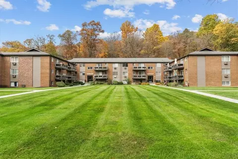 20 Tanager Rd #2001, Monroe, NY 10950