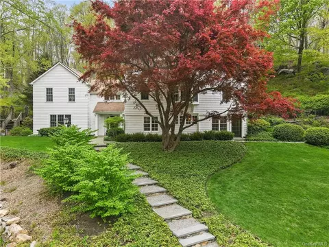 225 Honey Hollow Rd, Pound Ridge, NY 10576
