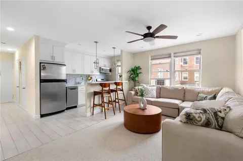 9 Bryant Cres #1M, White Plains, NY 10605