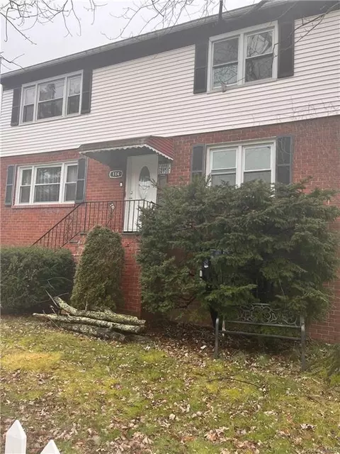 114 Central Park Ave, Yonkers, NY 10704