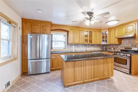 22 Newkirk Rd, Yonkers, NY 10710