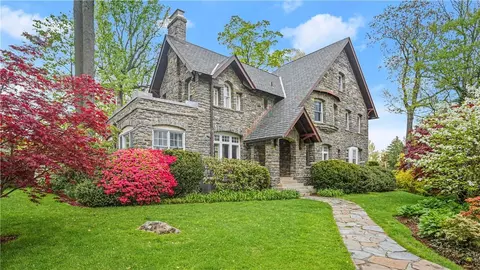 152 Edgemont Rd, Greenburgh, NY 10583