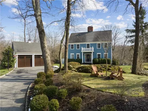 23 Garden Rdg, New Castle, NY 10514