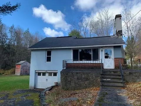 67 Bethlehem Rd, Roscoe, NY 12776