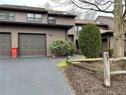242 Woods Brooke Cir #242, Ossining, NY 10562