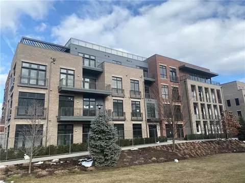 201 Horseman Blvd #305, Mount Pleasant, NY 10591