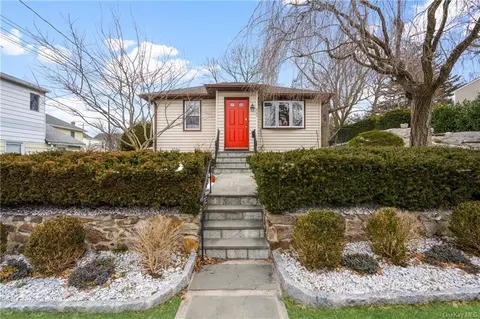 425 4th St, Rye, NY 10543