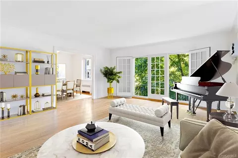 1 Rivermere #2B, Bronxville, NY 10708