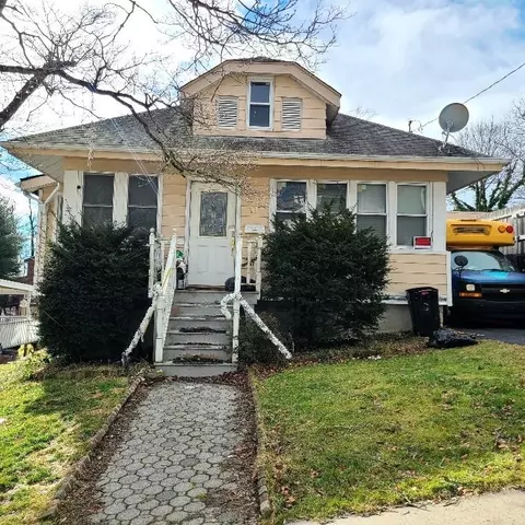 16 Agate Ave, Ossining, NY 10562