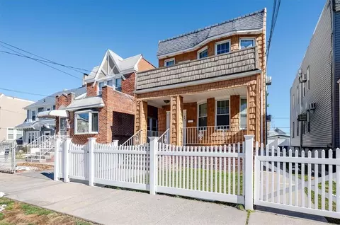 840 Edison Ave, New York, NY 10465