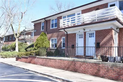 149 S Buckhout St #149, Greenburgh, NY 10533