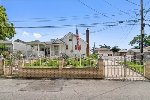 920 Harding Park, New York, NY 10473