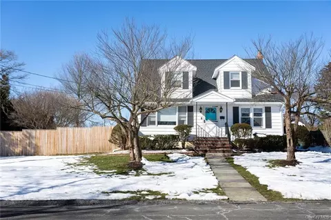 35 Sheridan Ave, Clarkstown, NY 10920