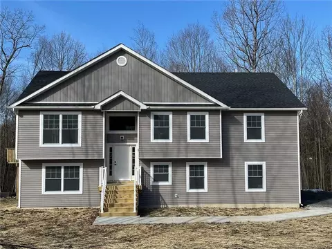 1 Calico Way, Plattekill, NY 12589