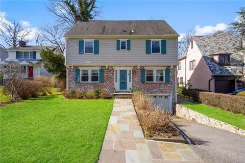 68 Maywood Rd, New Rochelle, NY 10804