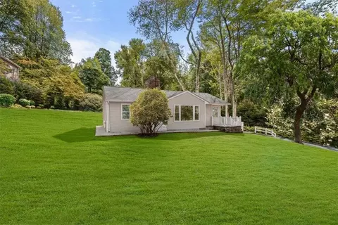 4 Mountain Dr, Philipstown, NY 10524