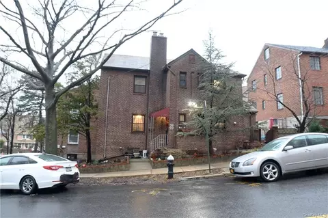 3823 Cannon Pl, Bronx, NY 10463