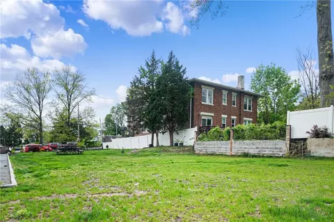 58 Bayard St, New Rochelle, NY 10805