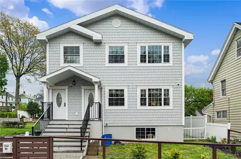 60 Bayard St, New Rochelle, NY 10805