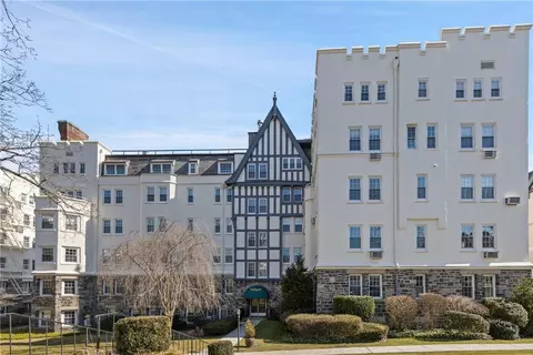 1 Southgate #2B, Eastchester, NY 10708