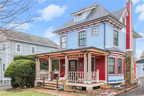 81 Crescent Ter, Bedford Hills, NY 10507