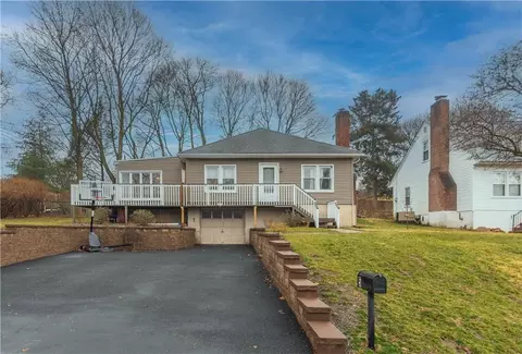 5 Faye Ave, New Windsor, NY 12553