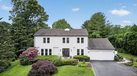 15 Devonshire Dr, White Plains, NY 10605