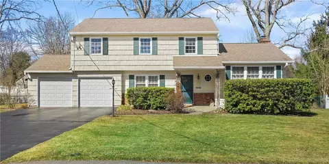2865 Saddle Ridge Dr, Yorktown, NY 10598