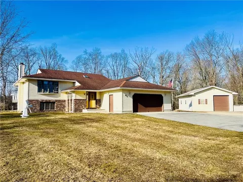 47 Claire Dr, Crawford, NY 12566