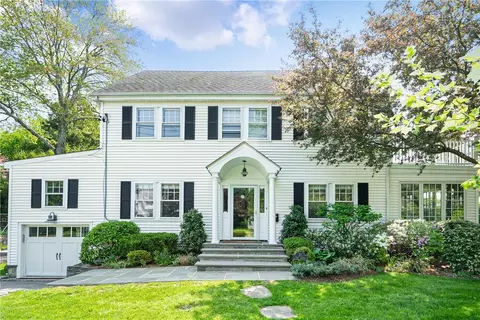27 Flint Ave, Larchmont, NY 10538