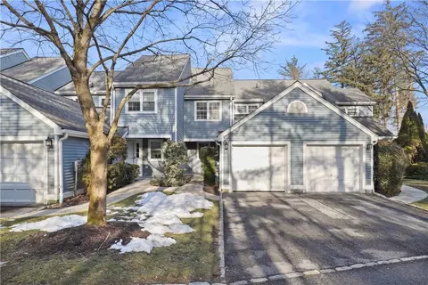 12 Colby Ln, Briarcliff Manor, NY 10510