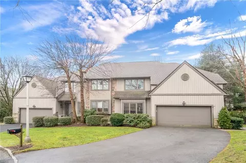 9 Cottonwood Ln, White Plains, NY 10605