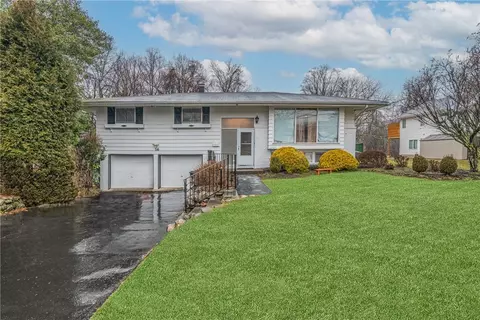16 Echo Ridge Rd, Ramapo, NY 10952